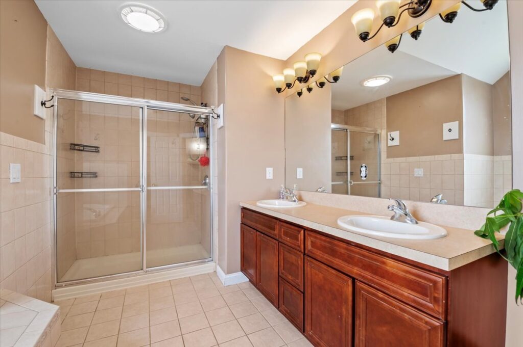 21-780_8554 21-780_8554